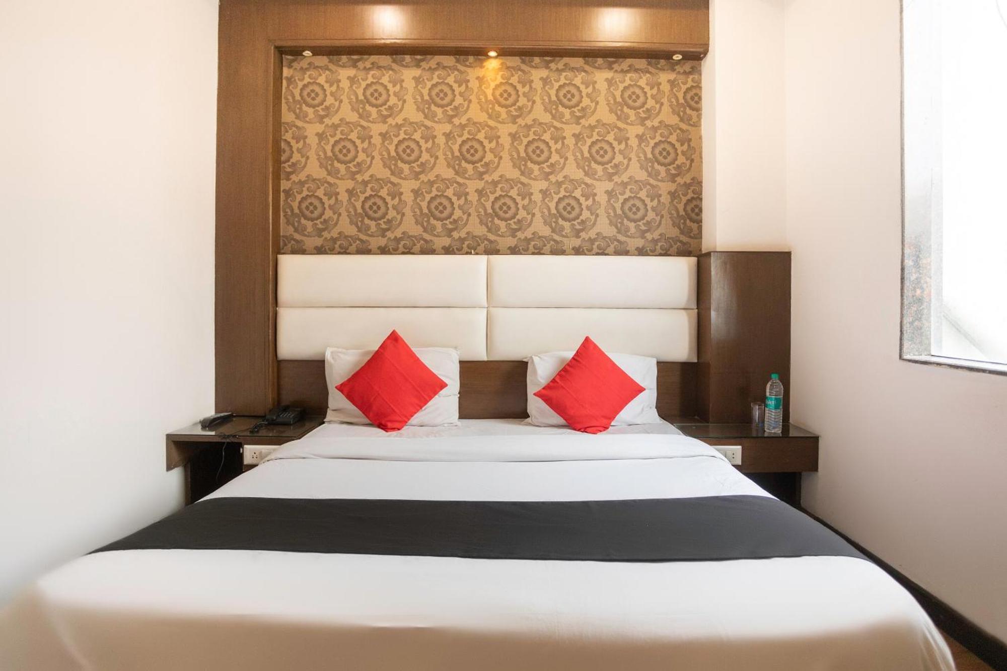 Hotel O Parktel Indirapuram Exteriér fotografie