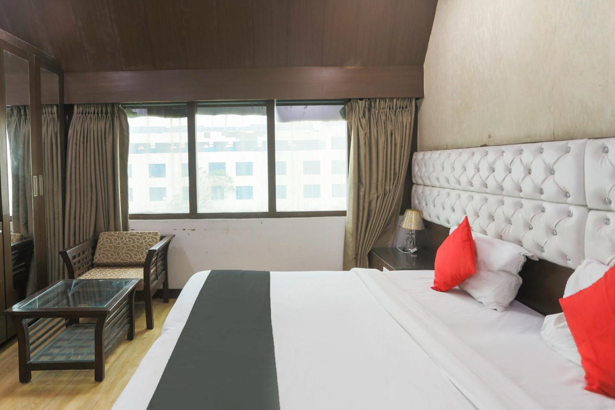 Hotel O Parktel Indirapuram Exteriér fotografie